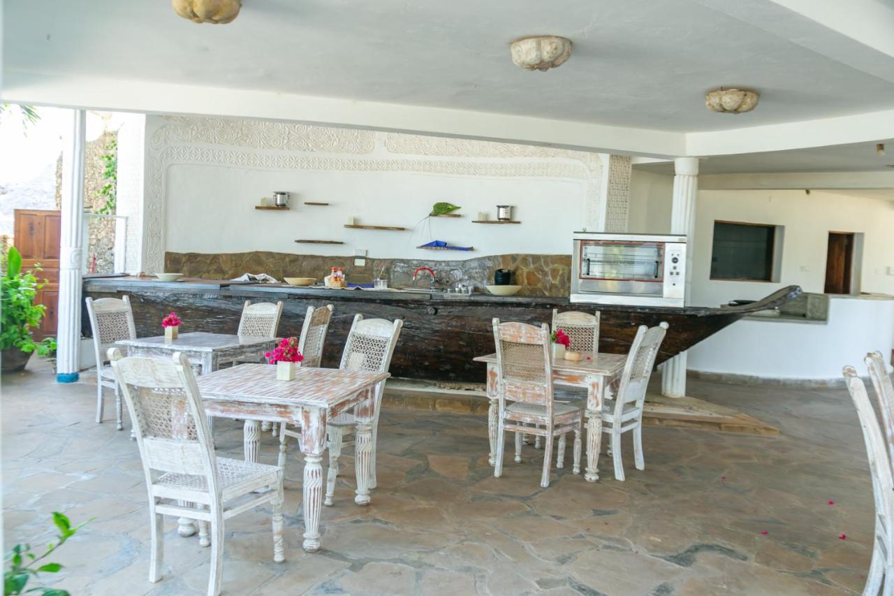 Sun Palm Beach Apartments Watamu Bagian luar foto
