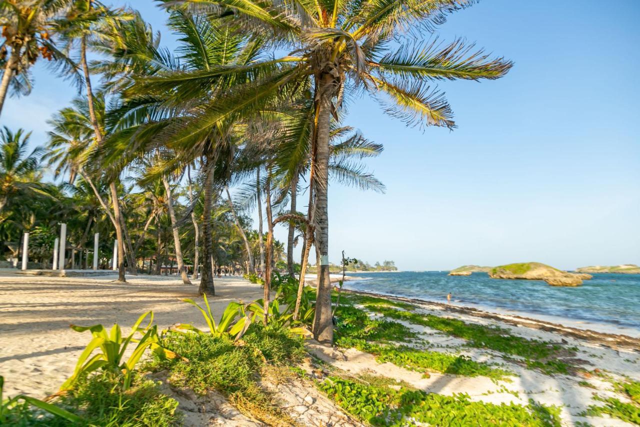 Sun Palm Beach Apartments Watamu Bagian luar foto