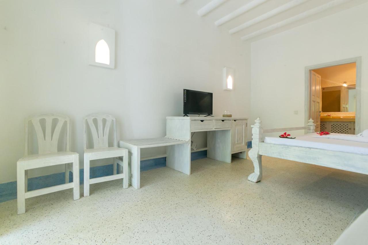 Sun Palm Beach Apartments Watamu Bagian luar foto