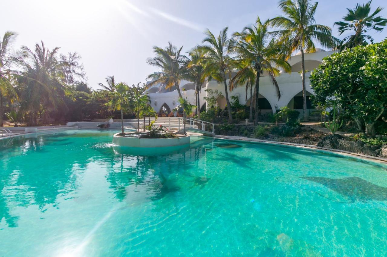 Sun Palm Beach Apartments Watamu Bagian luar foto