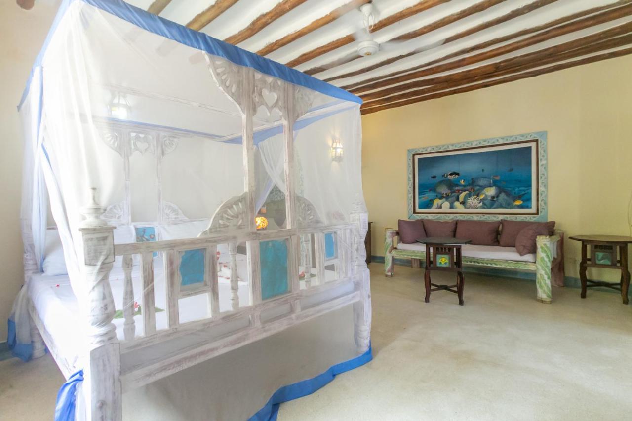 Sun Palm Beach Apartments Watamu Bagian luar foto