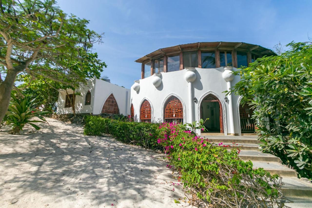 Sun Palm Beach Apartments Watamu Bagian luar foto