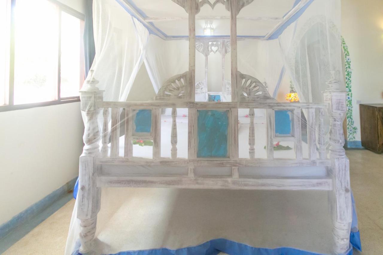 Sun Palm Beach Apartments Watamu Bagian luar foto