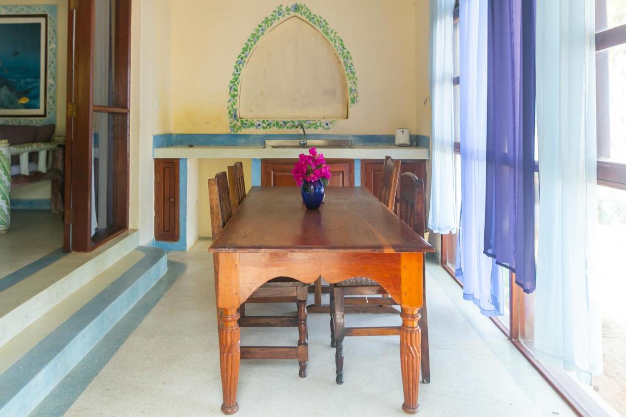 Sun Palm Beach Apartments Watamu Bagian luar foto