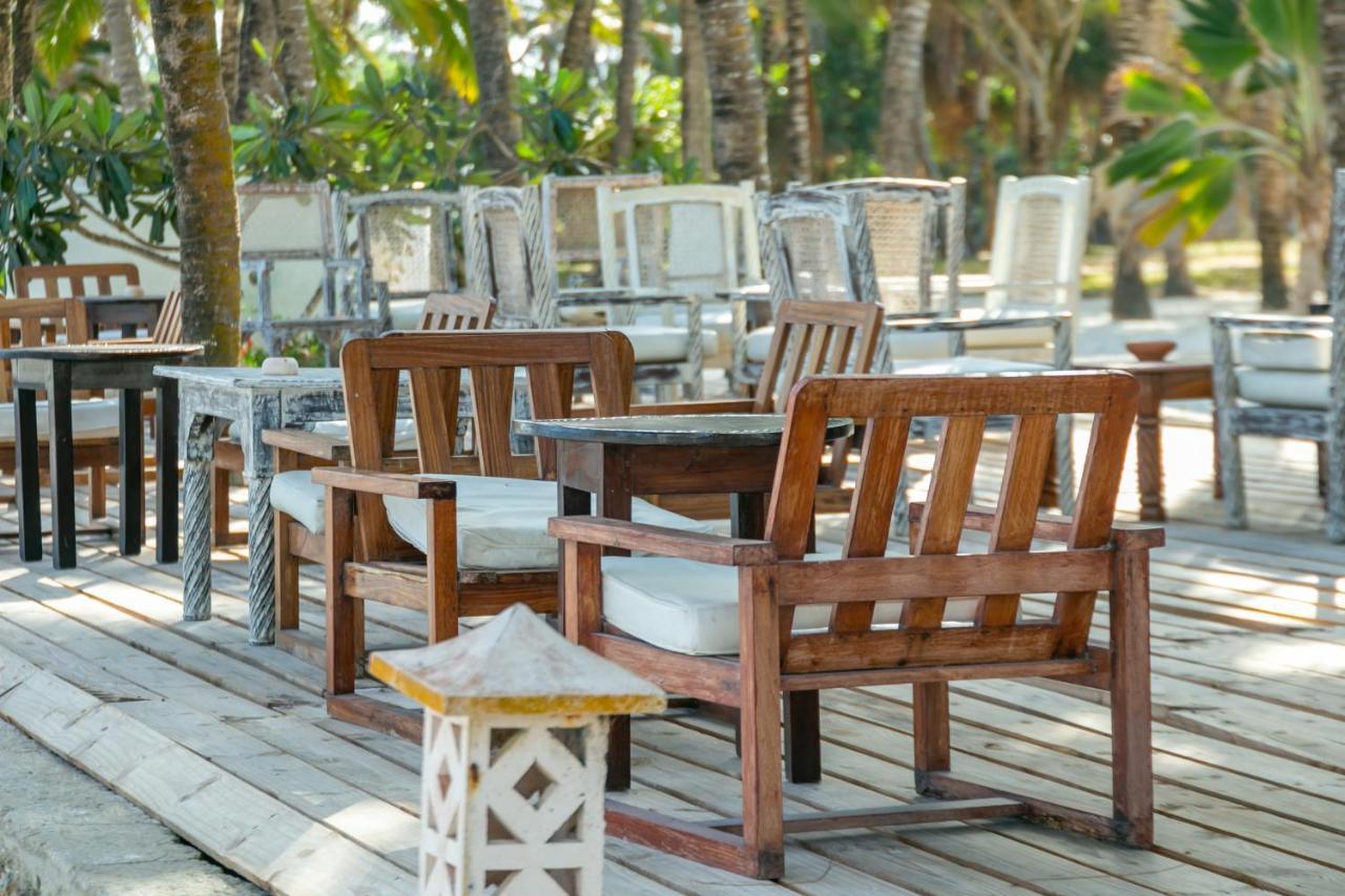 Sun Palm Beach Apartments Watamu Bagian luar foto