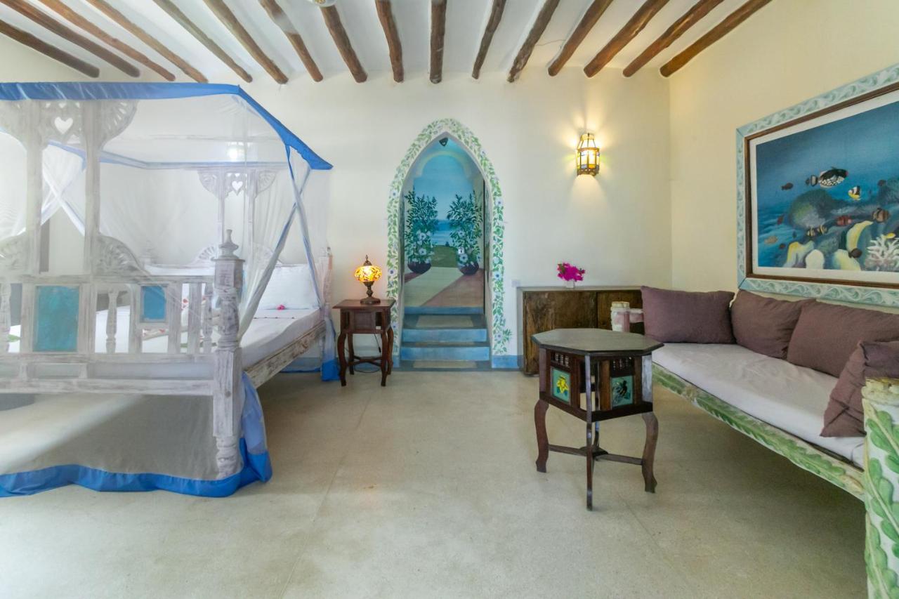 Sun Palm Beach Apartments Watamu Bagian luar foto