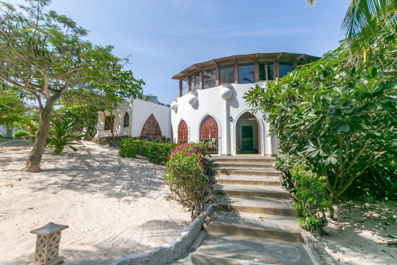Sun Palm Beach Apartments Watamu Bagian luar foto